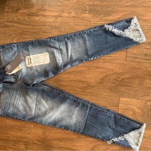 Vintage Mid-Blue Jeans with Frayed V-Hem